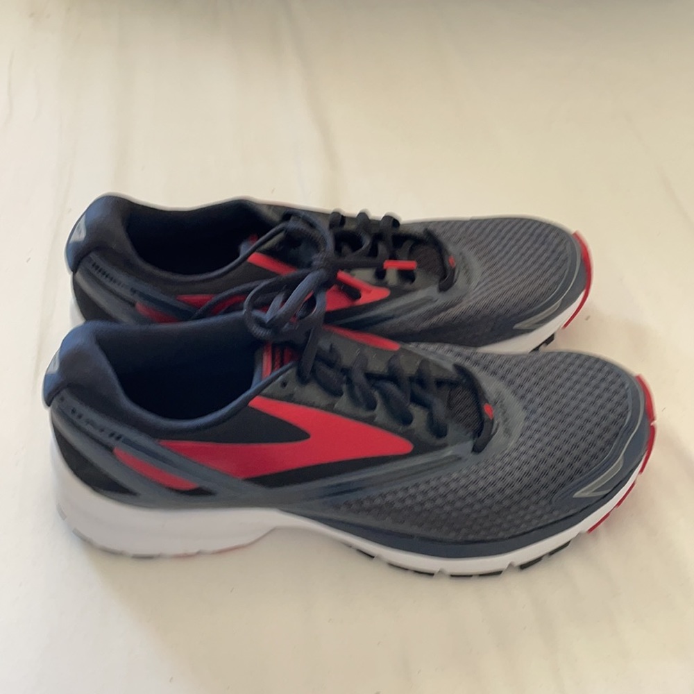 NWOT - Brooks Launch 4 Lightweight Running Shoes - Picture 3 of 6